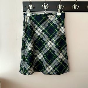 Tommy Hilfiger below the knee Tartan plaid skirt                   Size 6